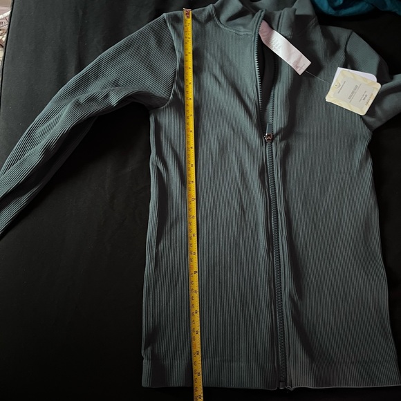 Fabletics Ribbed Seamless Jacket in Storm Slate - Picture 9 of 13